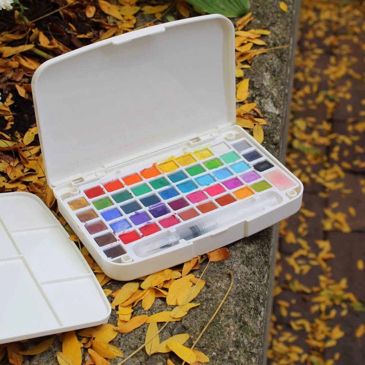 Watercolor Field Kit - 48 Colors